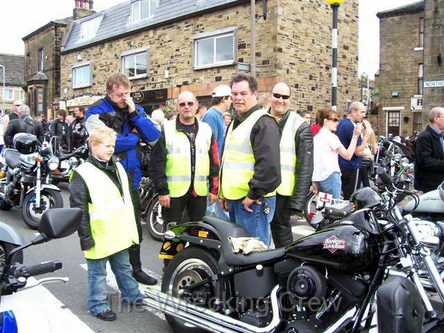 Baildon 2007 Angie - Paul - Mikaela (234).JPG
